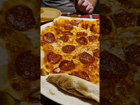 Eating Stone oven baked Pizza @ Pizza Italy in Soi Boomerang