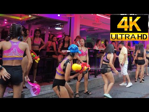Pattaya 4K Walk Soi 6, Soi 7, Beach Road. Hot Songkran Festival. 10 Apr 2023.